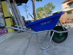 Xe rùa TRẦN ĐÀ màu xanh dươngkhung xe rùa mạ kẽmchịu trọng lượng 150kg.