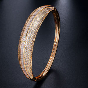 SEQUITO India Style Precious Women Wrist Jewelry Silver Gold Plated Full Inlay AAA Cubic Zirconia Classic Wide Bangle Prom Party Bracelet for Clothing Accessories B181
