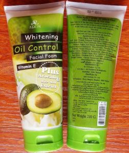 SỮA RỬA MẶT BƠ ARON WHITENING OIL CONTROL THÁI LAN