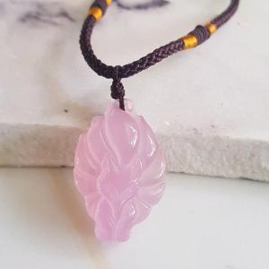 Mặt dây chuyền Hồ ly 9 đuôi hay chín đuôi đá mã não Hồng ngọc tự nhiên tặng kèm dây đeo hợp mệnh Hỏa Thổ Cao 30mm x N20mm xS8mm Công dụng may mắn về mặt tình duyên quyền lực tài lộc tài trí quyến rũ người khác giới 249k ạ