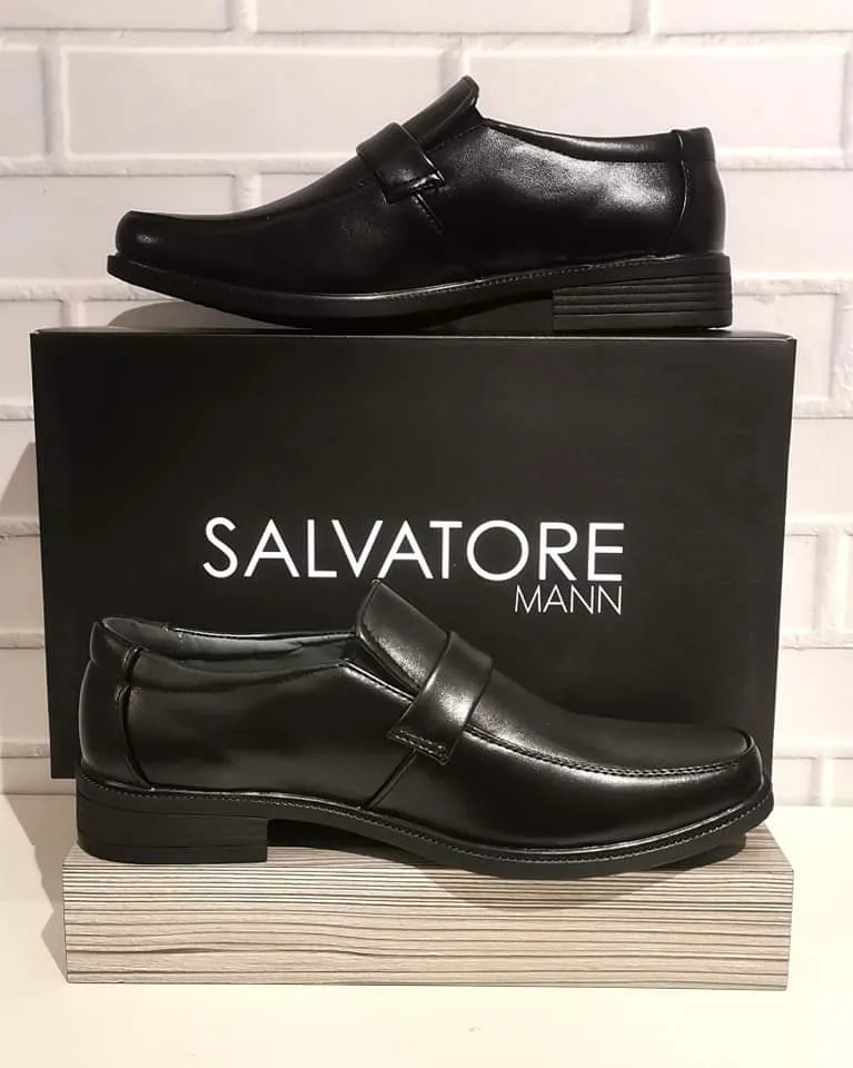salvatore mann sandals