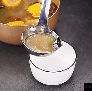 304 Stainless Steel Separation Oil Filter Oil Spoon Trap Filter Hotpot Colander Soup Ladle Oil Soup Separation Spoon
