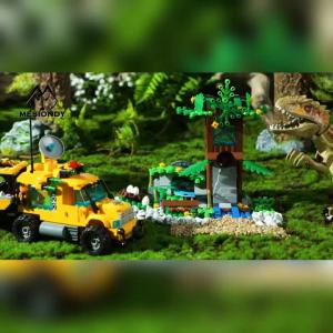 Enlightenment Childrens Tyrannosaurus Rex Boy Toy Assembly interspersed with DIY Building Blocks and Christmas Birthday Gifts