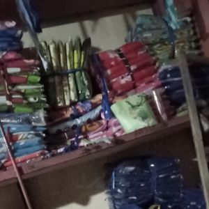 SARUNG KASUR BUSA LANTAI RESLETING MOTIF ABSTRAK