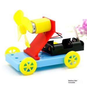 Kindergarten Science Class DIY Wind-Powered Car Childrens Small Science Project Kit Elementary School Hands-On Assembly Toy Parent-Child Interactive Educational Gift Eco-Friendly Material Set