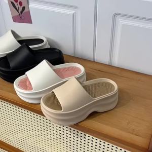 New Eva Flip-Flops With Thick Soles Color-Blocking Height-Increasing Flat-Soled WomenS Casual Flip-Flops