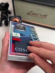 Applicable iPhone17ProMax Mobile Phone Case Luminous Magnetic Attraction Kevlar Carbon Fiber Texture 16 Sleeve