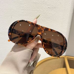 SPARAK PC Sunglasses Retro Lens UV380 Protection Big Frames Shades Trendy Blue Light Blocking Women Fashion