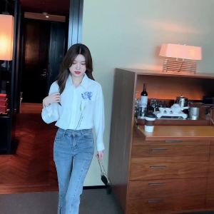 Ammin thời trang phong cách Hàn Quốc khí chất Vincent Van Gogh doanh thiết kế cảm giác dài tay in họa tiết áo sơ mi trắng 2024 lỏng tính khí dễ phối tay áo Bong bóng in áo voan