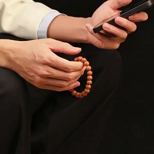 Genuine smooth leather heart-shaped ingot and peach-shaped monkey head bracelet finely carved natural walnut beads mens polished Buddhist prayer beads collectible prayer beads