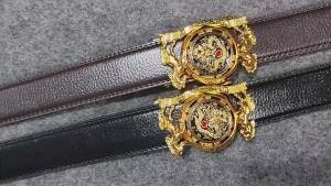 《501》 สายรัดเอวผู้ชาย หนังแท้ หัวเข็มขัดอัตโนมัติ สายรัดเอวผู้ชาย ราศีมังกร ม้าหมุน สายรัดเอวผู้ชาย