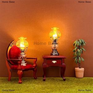 [COD] Home Base บ้านตุ๊กตา1:12โคมไฟเชิงเทียน LED ขนาดเล็กโคมไฟตั้งโต๊ะโคมไฟบ้านแบบจำลองเฟอร์นิเจอร์ตกแต่งของเล่นอุปกรณ์ตกแต่งบ้านตุ๊กตา