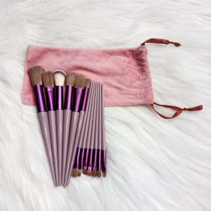 Kuas Make Up Set 13pcs + Pouch / Brush Set Kosmetik isi 13 Super Lembut Bulu Halus / Alat Bantu Makeup Eye Shadow Foundation Blusher Blending Beauty Alas Bedak Powder Contour Tapered Concealer FLuff Smudge Spoolie Angled Lip Brush - GP Mall