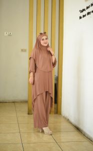 Setelan Gamis Muslimah OneSet Trendi dengan Motif Floral - Baju dan Celana Panjang - Warna Solid