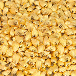 元宝 FENG SHUI Ingot 风水 開光招财 聚宝盆 元寶 小元宝 招财摆件 聚宝盆 黄铜 元宝 元寶 风水 摆件 琉璃 聚寶盆 招財 風水 開運 招財 納福 招财聚财 家居裝飾風水佈局擺件