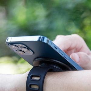 360 Degree Rotatable Wrist Strap Magnetic Phone Holder Wristband Mobile Phone Holder Armband Stand for Phone 16 15 14