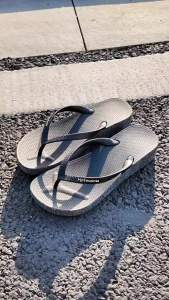 《1015》Hotmarzz รองเท้าแตะส้นสูงผู้หญิง ส้นลาด PVC ส้นสูงแบบหนีบ รองเท้าชายหาดสำหรับใส่รองเท้าแตะแฟชั่น HM7053