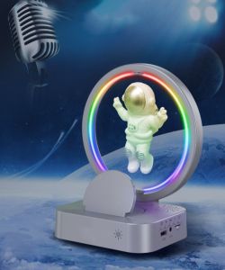 Loa bluetooth đa năng kiêm Sạc không dây Đồng hồ Đèn led RGB Astronaut in Space