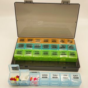 28 Slots Storage Box Portable Weekly Medication Pill box 7 Days 4 Times a Day Pill Container Independent Pill Case Holder Monthly Pill Organizer