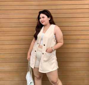 LUISAPlain Color Office Wear Casual Sleeveless Vest and Shorts Set Terno Coordinates   - xs to large - classy and elegant - premium fabric - excellent quality -  fabric from abroad  - premium quality  - mall quality  - multi way to wear - best seller - to