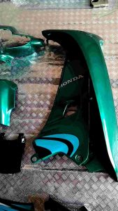 เฟรม wave100ตัวเก่าไฟสองตาหน้าดิส สีเขียวหัวเป็ดท้ายดำมี13ชิ้น เนื้อชุดสีงานABS ประกอบสนิท สีสวย ประกอบสนิท