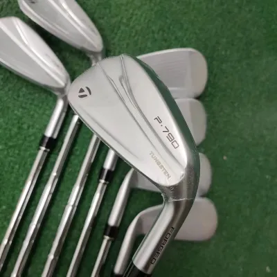 7 cái Taylormade New 3ND Bạc p790 Câu Lạc Bộ Golf Mens gậy golf sắt 4.5.6.7.8.9.P sắt trục than chì