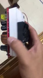 Mạch tăng áp DC-DC 1200w 1800W vào 10-60V ra 12-90VDC  có điều chỉnh dòng điện và điện áp cực khỏe và mạn