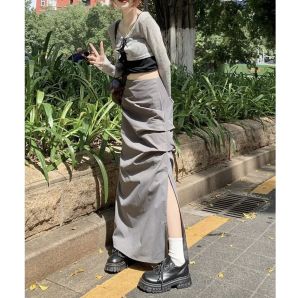 Vải Cotton mềm mịn mát ít nhăn Chân váy chữ A dáng dài nhún xẻ 1 bên gợi cảm dễ mặc cá tính năng động KICHI SKIRT