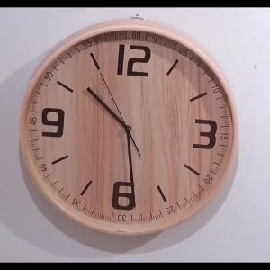 Modern minimalist solid wood wall clock wooden home living room clock creative art decoration silent quartz clock wholesale