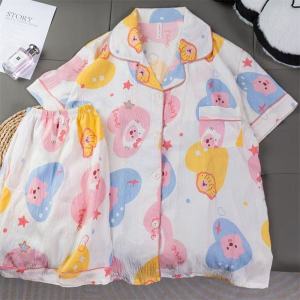 SH HOME ชุดนอนลายการ์ตูนเเฟชั่นใหม่ ชุดนอนผู้หญิงน่ารักๆ สินค้าขายดี แขนสั้น เสื้อคอปก เนื้อผ้านิ่ม ใส่สบาย พร้อมส่ง อก 24- 42 นิ้ว