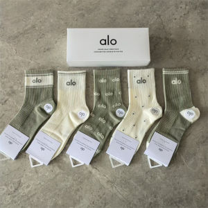 original alo yoga Cotton mid-calf socks 80% Cotton medium-length breathable casual sports socks suitable for all seasons for both men and women