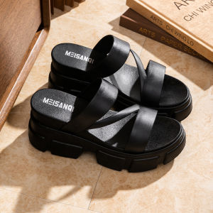 Sheii รุ่นใหม่ รองเท้าเสริมส้นแฟชั่น โทนสีสุภาพ ใส่ไปไหนก็เหมาะ เห็นพื้นหนาแบบนี้ แต่น้ำหนักเบาใส่สบาย ไม่หนักเท้าไม่เจ็บเท้า สาวๆคือห้ามพลาดเลยน้าาาา