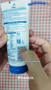 1 TUÝT Kem dưỡng da mặt  Mixa Expert Peau Sensible La crème Visage 100ml - Kết cấu nhẹ tươi mát và không nhờn rít thẩm thấu tức thì mà không để lại cảm giác bết dính mang lại cảm giác thoải mái ngay lập tức