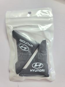 Miếng dán chống va đập bảo vệ góc cửa xe ô tô có logo các hãng xe