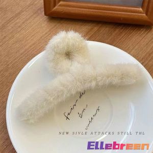 Soft Furry Hair Claws Big Clamps Faux Fur Hair Clips Sweet Plush Hair Crabs Clip for Girls