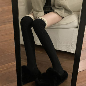 ถุงเท้ายาวถึงเข่าลูกไม้สไตล์วิทยาลัยเซ็กซี่ย้อนยุคระดับไฮเอนด์เบาหรูหราและอบอุ่นสีดำและสีขาวถุงเท้ายาวถึงเข่าสีเทา