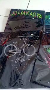 Kaos Oblong Sablon Merek Kota Jogja T-Shirt