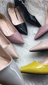 Sepatu Glossy TMT 914-1: Sepatu Tumit Elegan Premium Import Murah