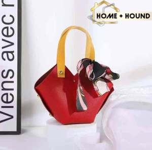 HOME+HOUND Leather Gift Boxes with Ribbon: Heart Shape PU Leather Mini Handbag Gift Bags