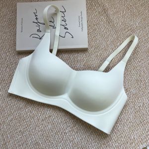 ⚡B6509 บราไร้ขอบไร้โครงตะขอหลัง คอเหลี่ยม ยกทรงกระชับเต้า ชุดชั้นในผู้หญิง