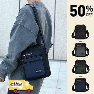 QNQN 【การจัดส่งสินค้า 2-3 วัน】กระเป๋าสะพายไหล่ผู้ชายแบบใหม่ความจุขนาดใหญ่กระเป๋าสะพายหลายชั้น