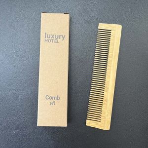 อุปกรณ์และสินค้าที่ใช้ในโรงแรม  หวี สามารถสั่งทำโลโก้ได้หวีไม้ไผ่ หวีไม้แท้100% หวีพกพา รีสอร์ท บ้านพัก บ้านพักตากอากาศ