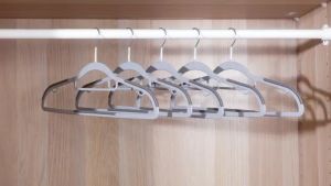 10PCS Non Slip Clothes Hangers for Adults Durable Space Saving Drying Rack for Baju Dewasa Practical Use