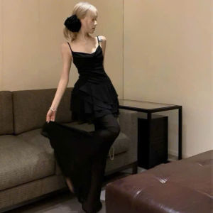 CR_ Outfit hè slay set đầm đi tiệc đồ đi biển set tiểu thư áo 2 dây tầng xoè mix váy đuôi cá Lưới