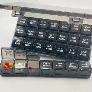 Monthly Pill Organizer 28 Day Pill Box Organizerd by Week Large 4 Weeks One Month Pill Cases with Dust-Proof Container for Pills/Vitamin/Fish Oil/Supplements