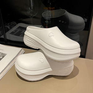 LHSunshine มาใหม่พร้อมส่งมาก รองเท้าแตะแฟชั่น รุ่นนี้บอกเลยของมันต้องมี งานยางคุณภาพดีเวอร์ มี 4 สีให้เลือกสวมใส่ใช้งาน ใครสนใจพิกัดในตะกร้าจ้า