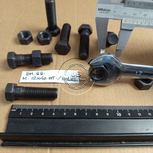 BAUT MUR BAJA M12X40 HALF DRAT HALUS PANJANG 4CM 4 CM GRADE 8.8 BAUD KUNCI 17 M12 X 40 40MM 40 MM PITCH DRAT 1.25 HITAM DIAMETER DRAT 12MM 12X40 12 X 40 sekrup skrup