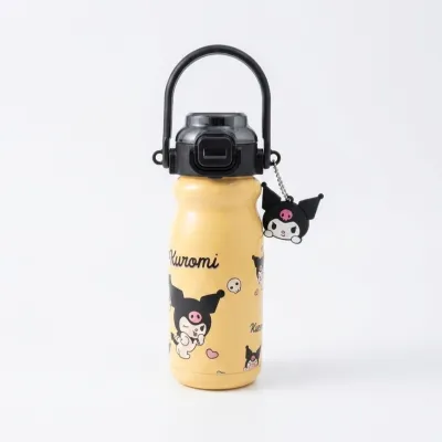 Botol Minum Handle 700ml Anti Bocor Plastik BPA FREE Botol Anak Sedotan Motif Lucu +Gantungan Boneka