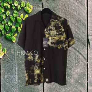 Kemeja Pria Kasual Abstrak Vintage Bahan Halus Adem  Nuansa Santai Corak Warna Bagus Produksi HKM CO