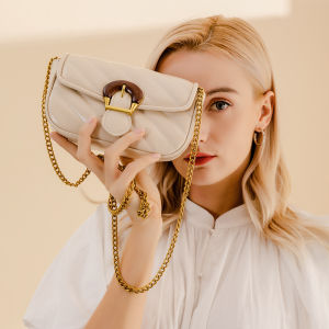 Tas Selempang Wanita Terbaru Tas Wanita Dewasa Model Terbaru 2022 Dompet Cewek 2022 Kekinian Viral Tas Selempang Terbaru Kekinian Tas Kondangan Wanita Mewah Elegan 2022 Tas Slempang Murah Tapi Mewah Tas Selempang Kulit Tali Rantai